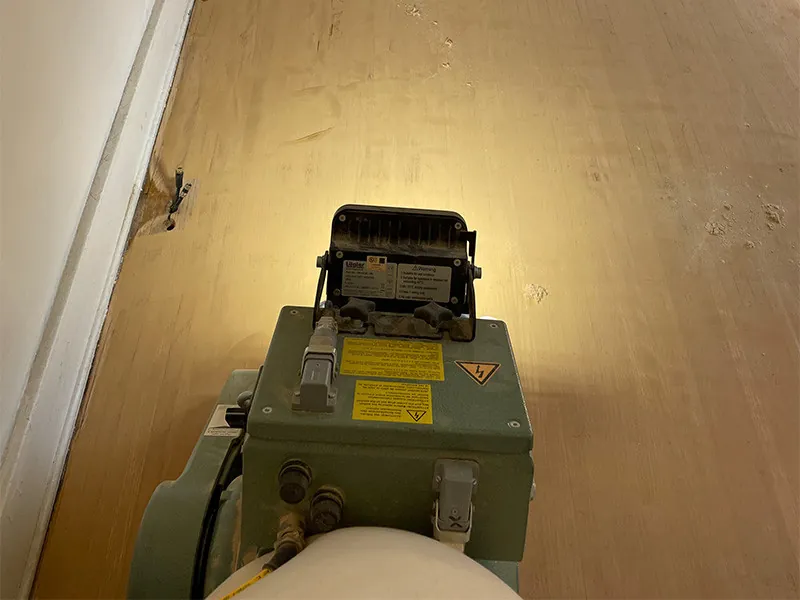 Professional sanding machine for hardwoof floor resurfacing